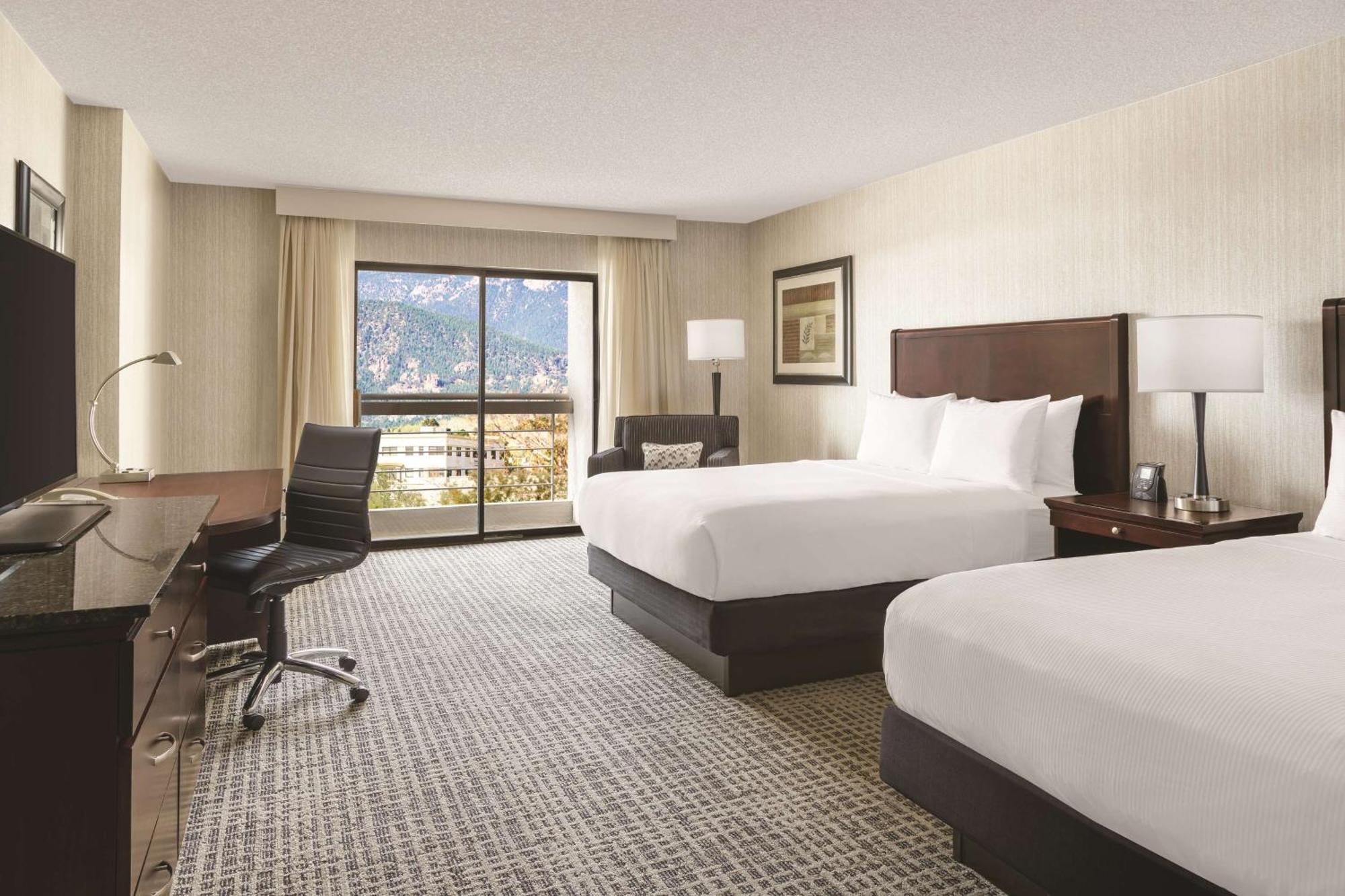 Doubletree By Hilton Colorado Springs Hotel Luaran gambar